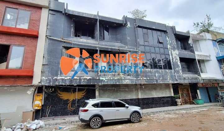 Dijual/Disewakan 4 Unit Ruko Entertainment Area Nagoya