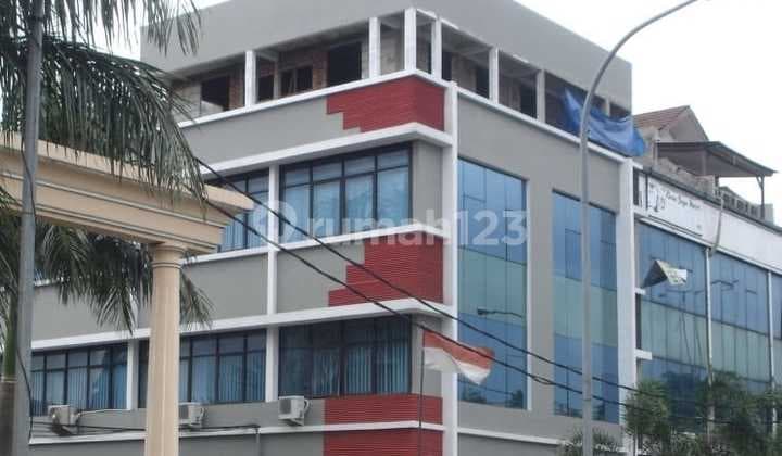 Dijual Ruko 3.5Lantai dengan Letak Strategis di Buaran Jakarta Timur