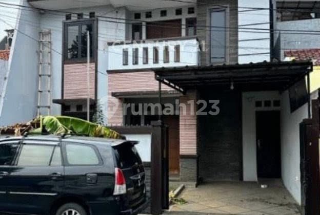 Dijual Rumah 2 Lantai di Komp. Dpr, Kelapa Dua, Kb Jeruk, Jakbar