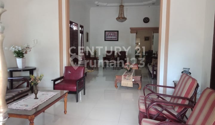 Rumah dengan Tanah Luas Siap Huni di Area Medan Sunggal Rumah dengan Tanah Luas Siap Huni di Area Medan Sunggal