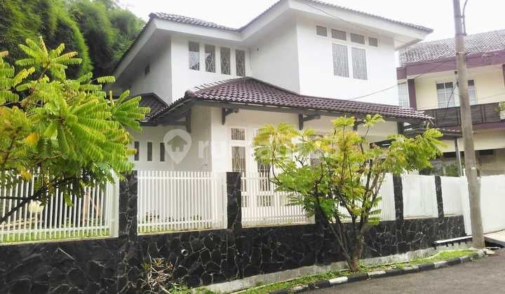 Rumah Bagus Terawat Dekat Masjid Raya Bintaro Jaya Sektor 9