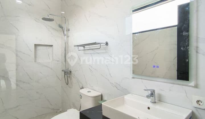 Rumah Baru di Area Premium Sektor 9 Bintaro Jaya