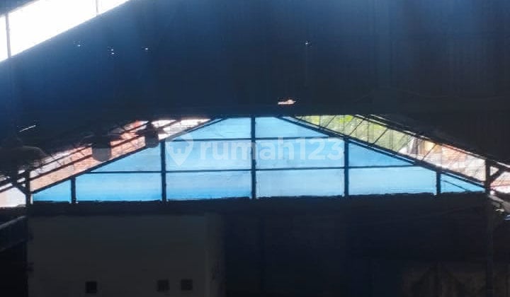 Gudang dengan Luas 347M² di Daerah Cibarusah