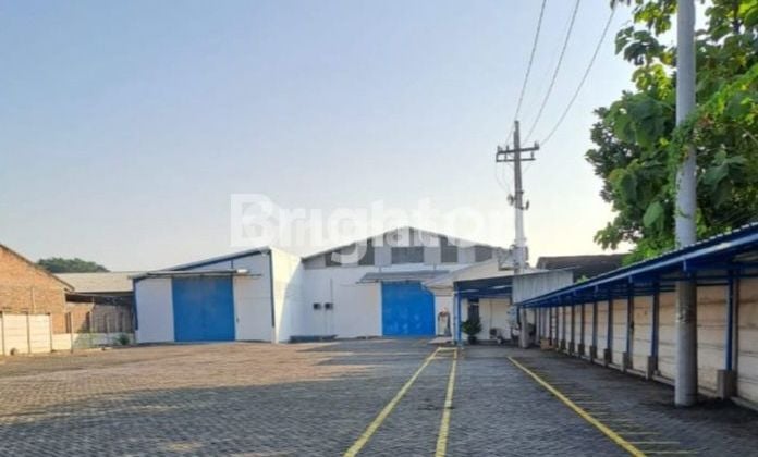 Gudang Pasuruan Sekaligus Isinya, Dekat Tol Arah ke Surabaya