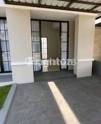 Rumah Dengan Ac Dan Heater Di Tidar Malang