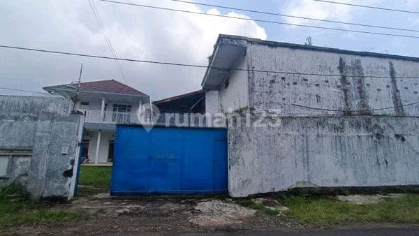 Warehouse Area 4000 For Rent in Randuagung Singosari Malang