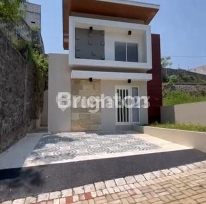 Rumah baru gress siap huni