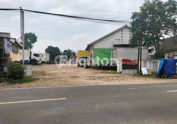 Warehouse with 1000 Container Capacity Accessible in Kepanjen, Malang