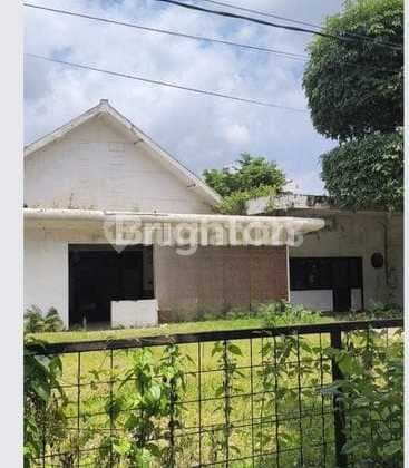 Rumah Cocok untuk Rumah Makan, Kantor di Kidul Dalam Malang