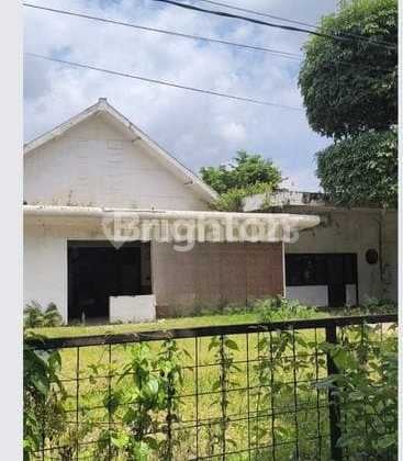 Rumah Cocok untuk Rumah Makan, Kantor di Kidul Dalam Malang