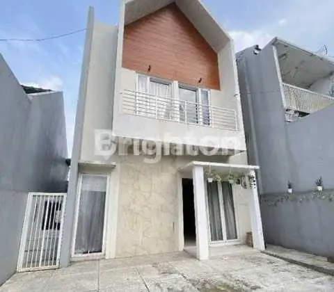 Villa / Rumah Siap Huni di Tlogomas Kota Malang