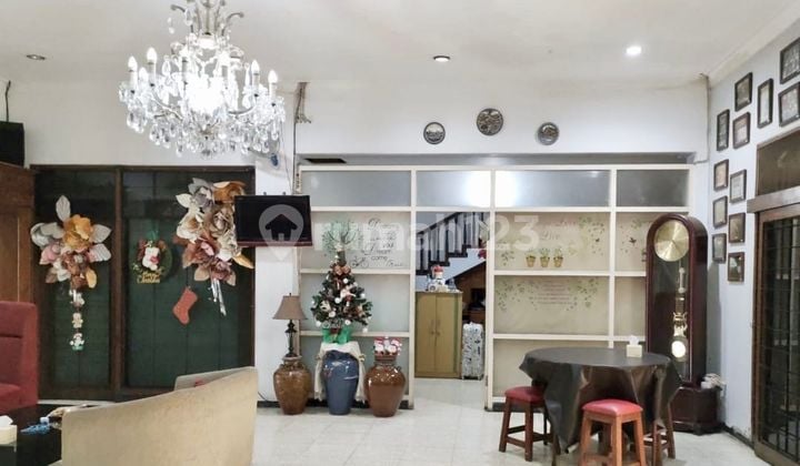 Rumah dan Ruang Usaha Dekat TSM Bandung Kota, Bandung