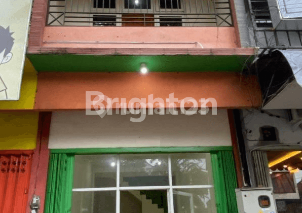 RUKO 3 LANTAI di LOKASI STRATEGIS