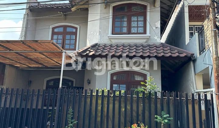 RUMAH 2 LANTAI SIAP HUNI di DAERAH PULAU-PULAU