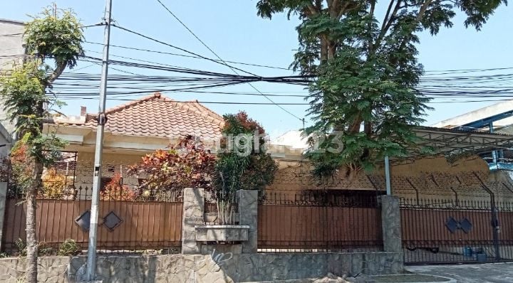 Rumah Lokasi Strategis di Tidar