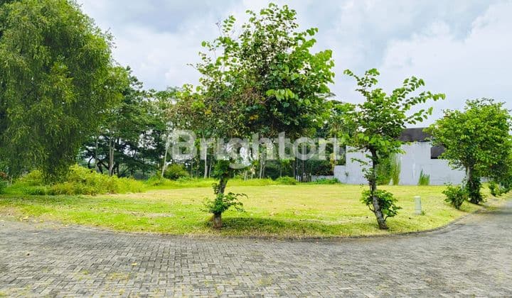 TANAH VIEW LAPANGAN GOLF di TELAGA GOLF