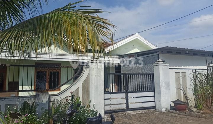 RUMAH LUAS di JANTI BARAT