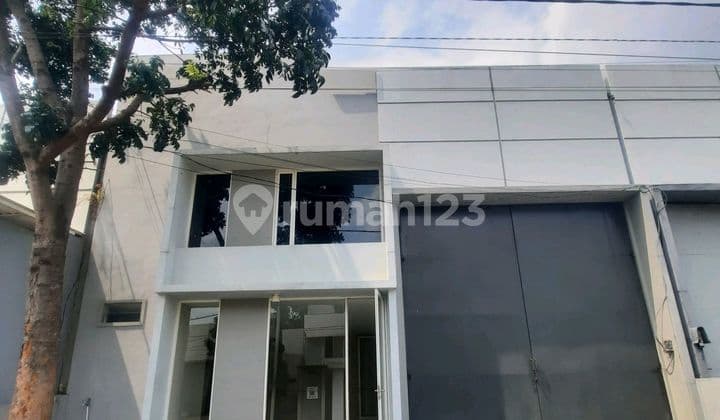 Gudang Siap Pakai Di Singosari