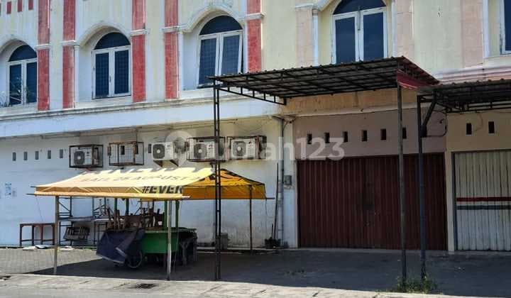 Nice 2-Story Shophouse in Banjardowo Semarang