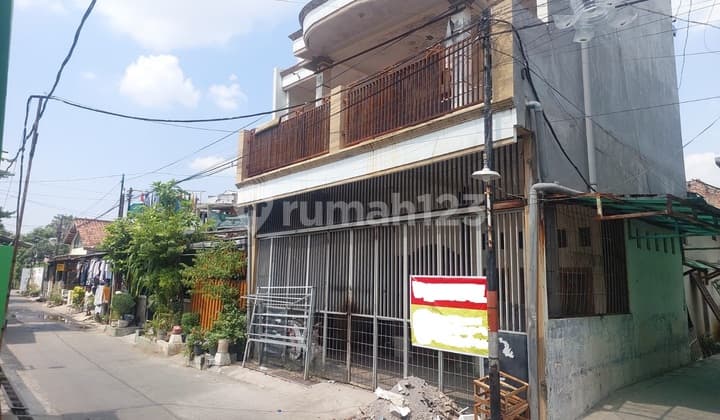 Rumah 2 Lantai di wilayah yang nyaman daerah Gayamsari, Semarang