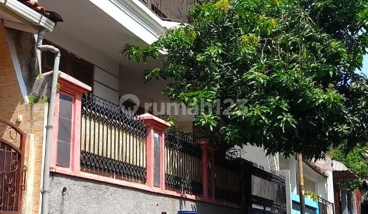 Rumah Mewah 2 Lantai Siap Huni daerah Banyumanik