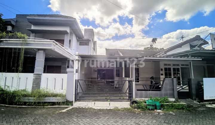 Rumah Disewakan Di Jalan Godean Km4