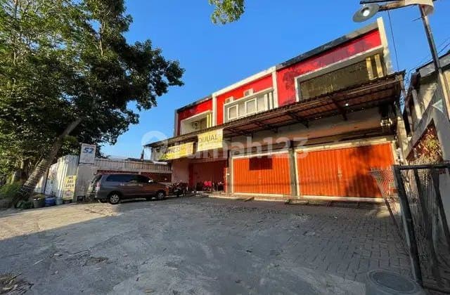 Abang Ireng Shop House on Kabupaten Street, Trihanggo, Gamping, Sleman.