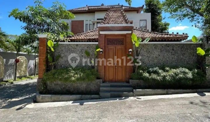 Miliki Investasi Villa Furnish Lokasi Strategis Lokasi Dekat Jalan Wates KM 9, Gamping
