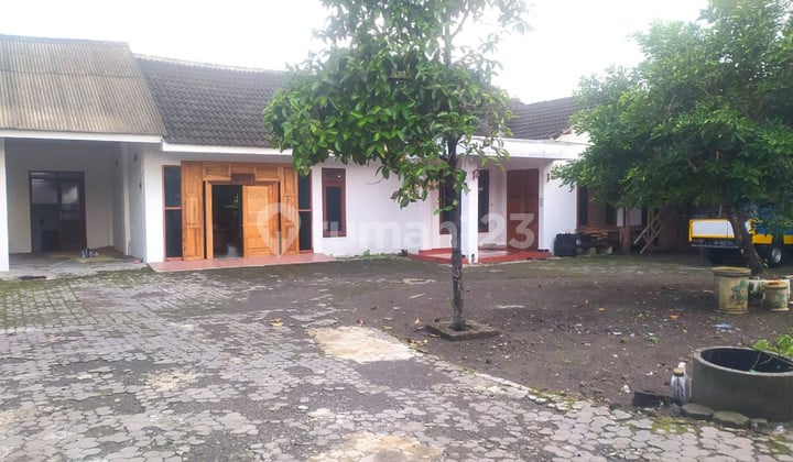 Rumah Bonus Kost2an Lokasi Dekat Kampus Atmajaya Maguwoharjo Depok Sleman.