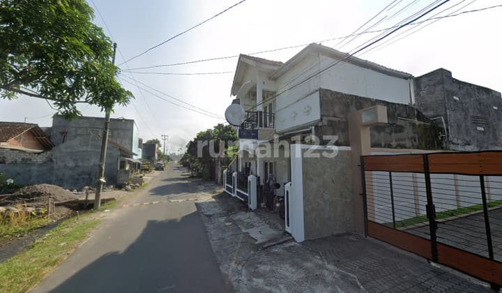 4-Story Office Building in Ngampilan, Yogyakarta, Near Jokteng Lor
