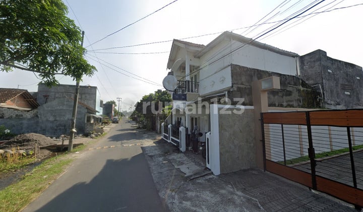Bangunan Kantor 4 Lantai di Ngampilan, Yogyakarta, Dekat Jokteng Lor.