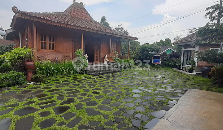 Rumah dengan Konsep Villa Full Furnish. di Jl Kaliurang KM 16, Pakem, Sleman