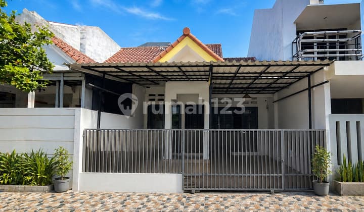 Rumah Minimalis di Rafles