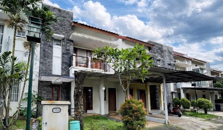 Siap Huni Rumah Dirafles Hills Cibubur