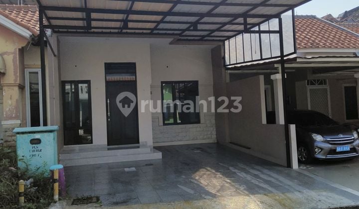 Cluster House in Front Near Toll and Sports Club, Affordable Price Semi-Furnished in Kota Wisata