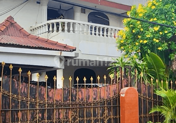 RUMAH TINGGAL DI PEDATI RAYA OTISTA JATINEGARA JAKARTA TIMUR