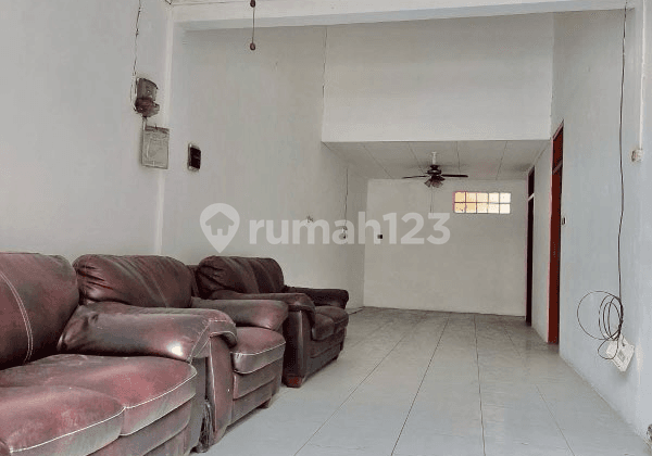 RUMAH 1,5 LANTAI DI KELAPA KOPYOR BARAT KELAPA GADING TIMUR JAKARTA UTARA
