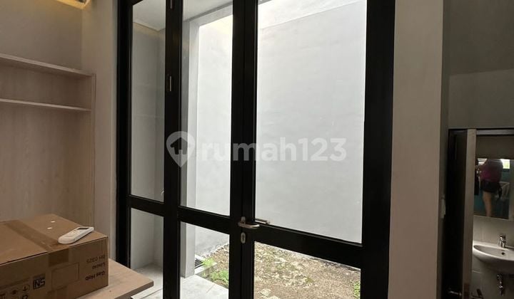 Di jual rumah baru renovasi mulus harga miring di grandwisata