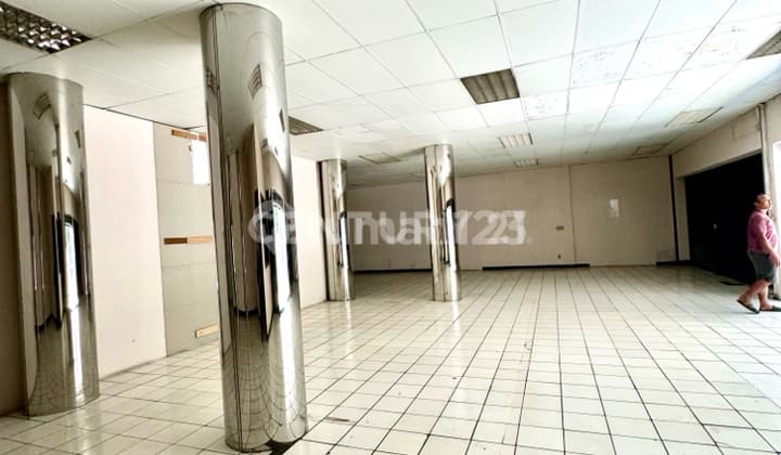 Gedung Untuk Perantoran/Bank Di Pusat Bisnis Kota Bdg