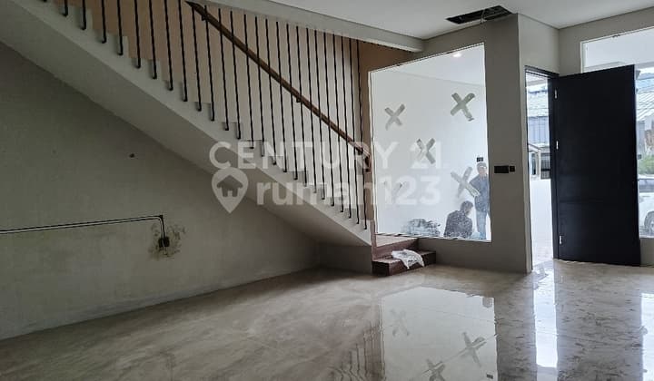 Rumah Baru Minimalis Modern Di Tengah Kota Bandung