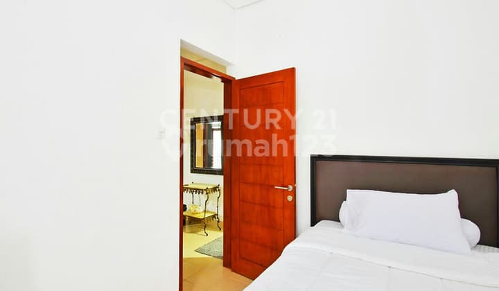 Disewakan Rumah Villa Dago Pakar Resort Furnished