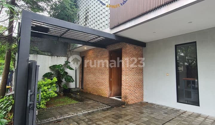 Rumah Baru Renovasi Modern Komplek Lebak Bulus SHM