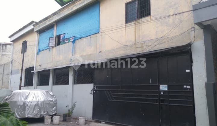 Gudang Eks Pabrik Kosmetik Menceng