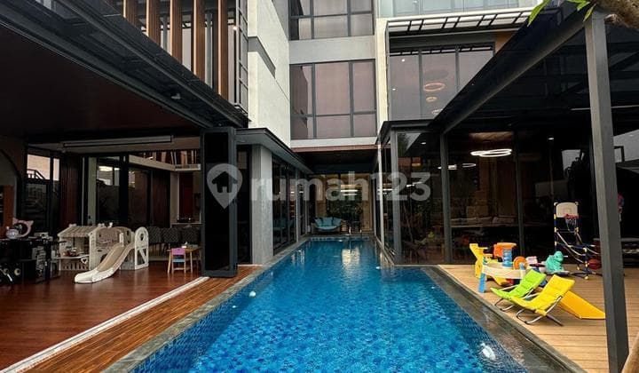 Dijual Rumah Sultan Lyndon Navapark Full Furnished 45 M Nego Fleksibel Cara Bayar