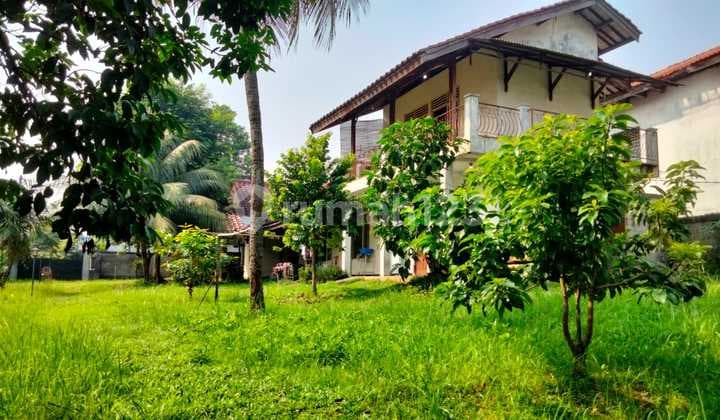 Rumah Kos2asn selangkah keKawasan Premium bisnis Margonda Depok. Kondisi terisi , halaman luas , lokasi aman dan tenang.