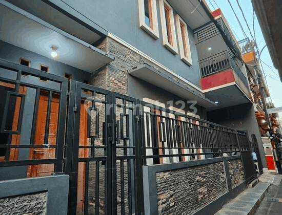 Rumah Siap Huni Dan Bagus Di Rawasari Akses Jalan Dalam Gang