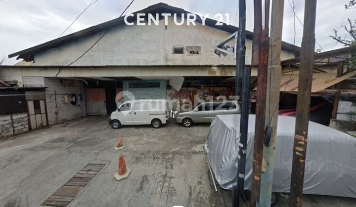 Gudang Luas Lokasi Strategis Harga di Bawah NJOP di Petamburan