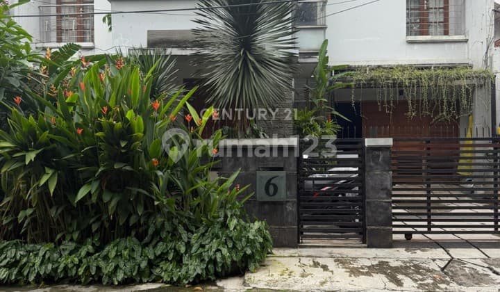 Dijual Rumah Siap Huni Lokasi Strategis Dekat Gandaria City