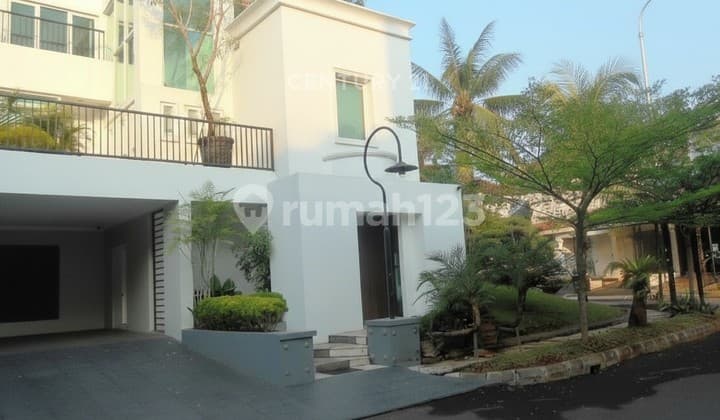 Dijual Rumah di River Park Bintaro Sektor 8