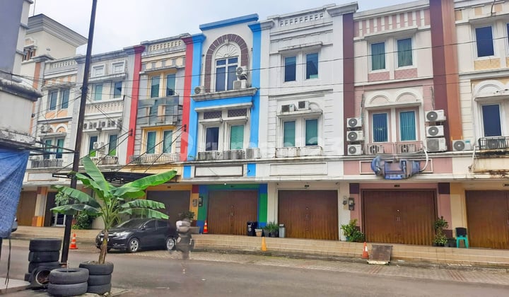 Ruko Golden Madrid 2 BSD City - Lokasi Komersial Strategis Dekat Tol